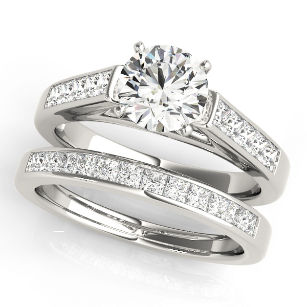 Traditional  Style Princess Diamond Engagement Ring